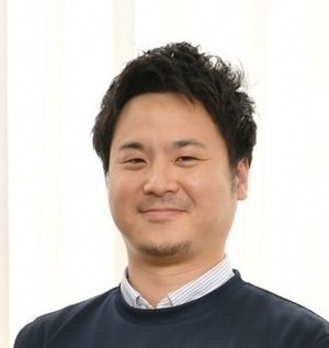 学院長 扇田の顔写真